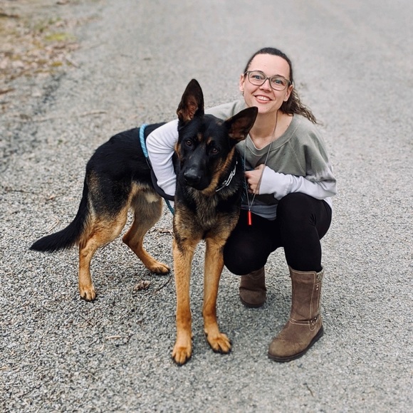 Meet your Posher, Tabitha - Picture 2 of 2